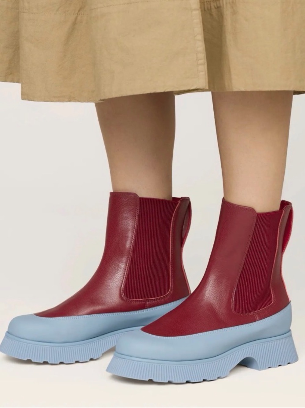 Gwen Mudguard Lug Sole Chelsea
Boot Charlotte Stone size 9 NWOB $324